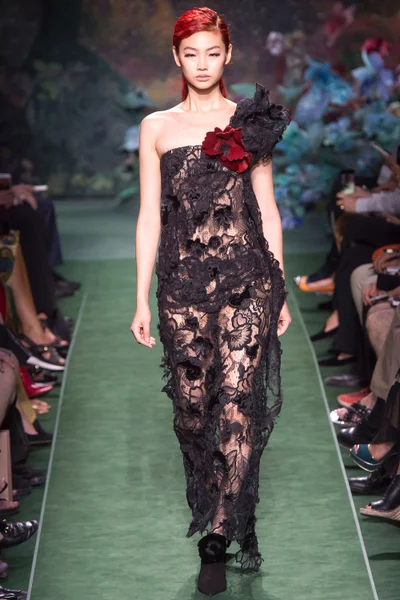 Look 24